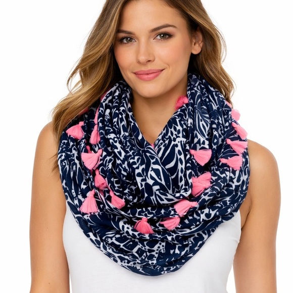Lilly Pulitzer Accessories - NWT Lilly Pulitzer Resort Infinity Loop Scarf High Tide Navy Pink Tassel